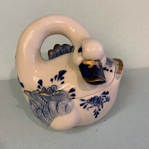 Swan shaped trinkets/candy dish